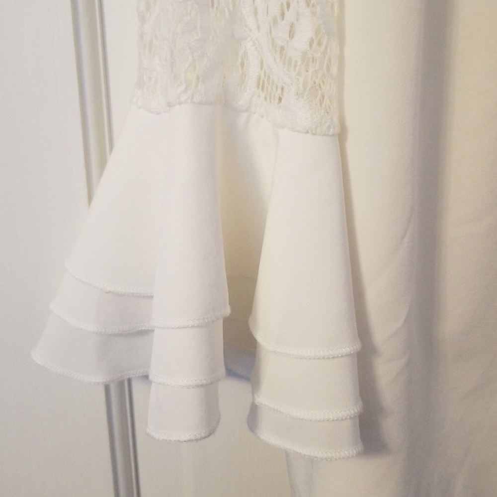 Clothes - Picture 2 of 3